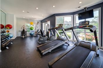 24-Hour fitness center studio